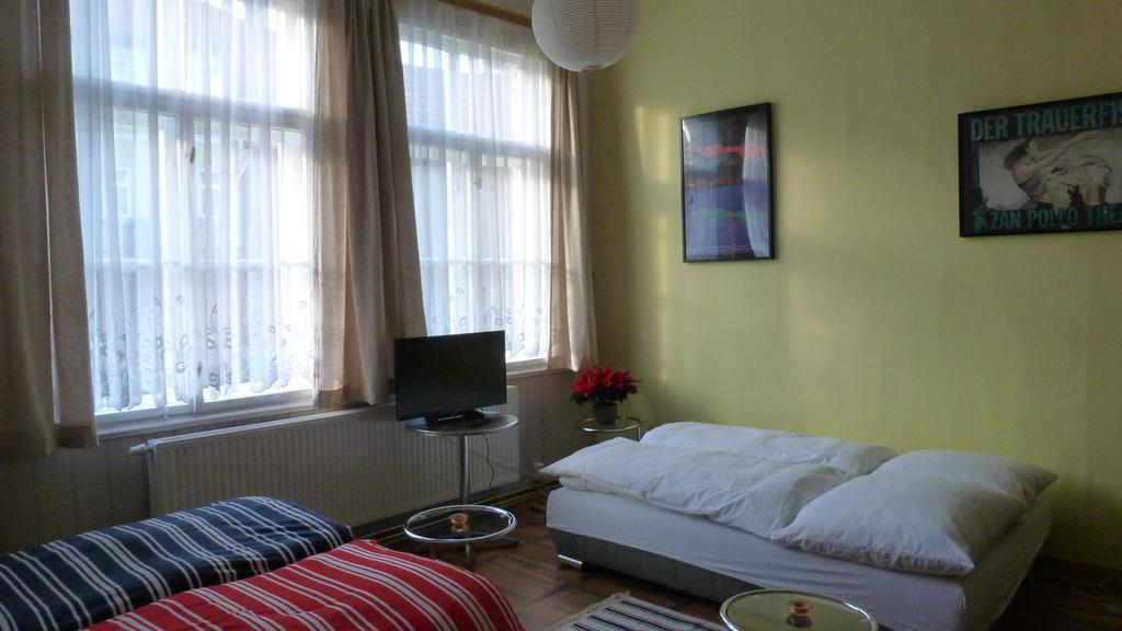 Alte Schule Apartment Tambach-Dietharz Phòng bức ảnh