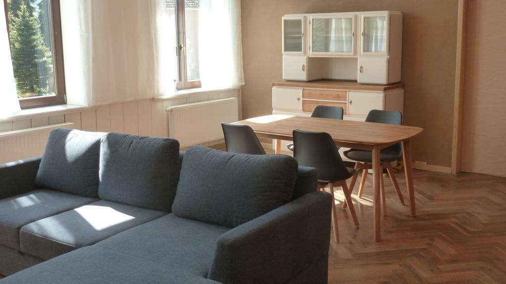 Alte Schule Apartment Tambach-Dietharz Ngoại thất bức ảnh